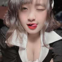 Em Be Gai De Thuong Bức Tranh Đa Chiều Về Vẻ Đẹp Và Xu Hướng Thời Đại