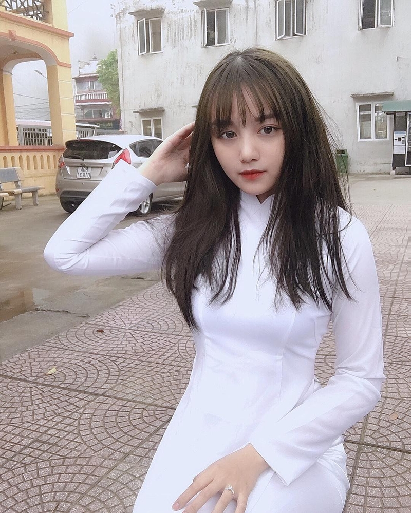 Anh Gái Xinh Sexy Vẻ Đẹp Quyến Rũ Trong Thấm Nhìn Hiện Đại Và Cổ Điển
